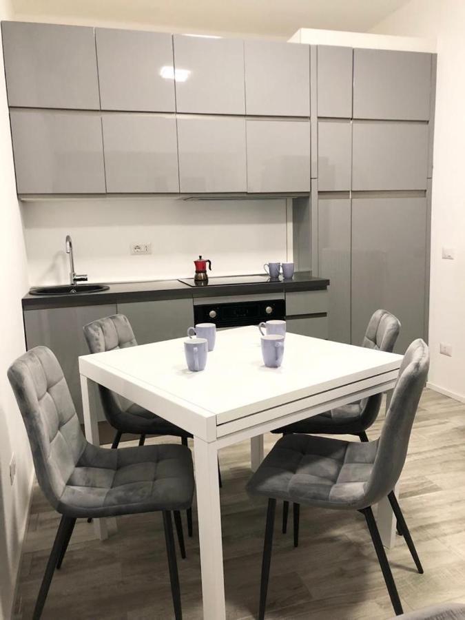 Your Apartments In Navigli District Milano Exteriör bild